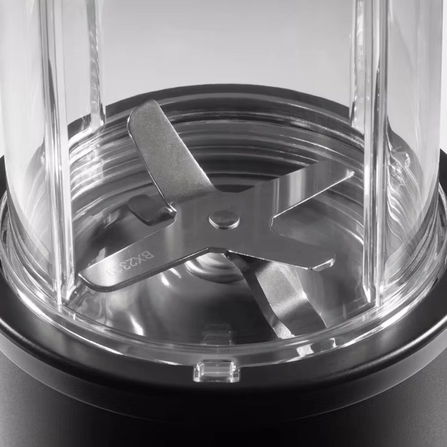 خلاط Nutribullet Pro 900 | قوة 900 واط | أسود خلاط Nutribullet Pro 900 | قوة 900 واط | أسود