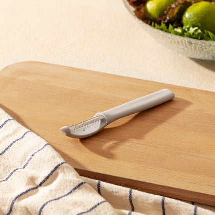 Cardia Side Peeler - Ergonomic Vegetable Peeler