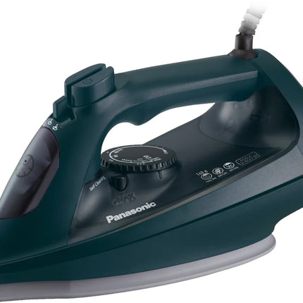 مكواة بخار باناسونيك 2400 واط مع قاعدة مطلية بالسيراميك، ميزة دفع البخار القوي والبخار العمودي - أبيض/أزرق (NI-U450GTV)
