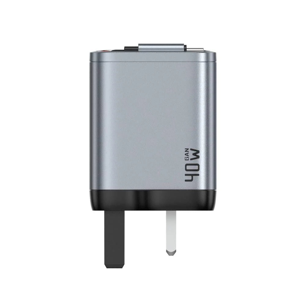 شاحن جداري جرين ليون (Green Lion) تقنية GaN بقوة 40 واط - منفذين USB-C - قابس بريطاني - رمادي