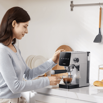 ماكينة الإسبريسو شبه الأوتوماتيكية من Xiaomi — تحكم دقيق لتحضير القهوة في المنزل