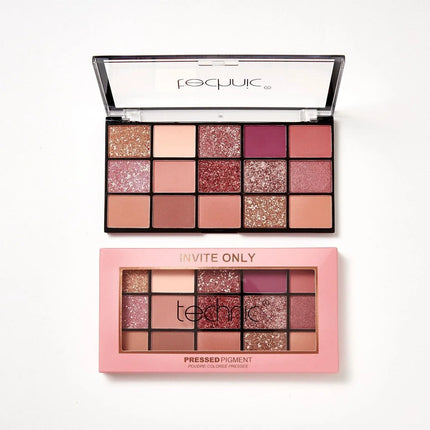 TECHNIC Invite Only Eyeshadow Palette - 15 Shades