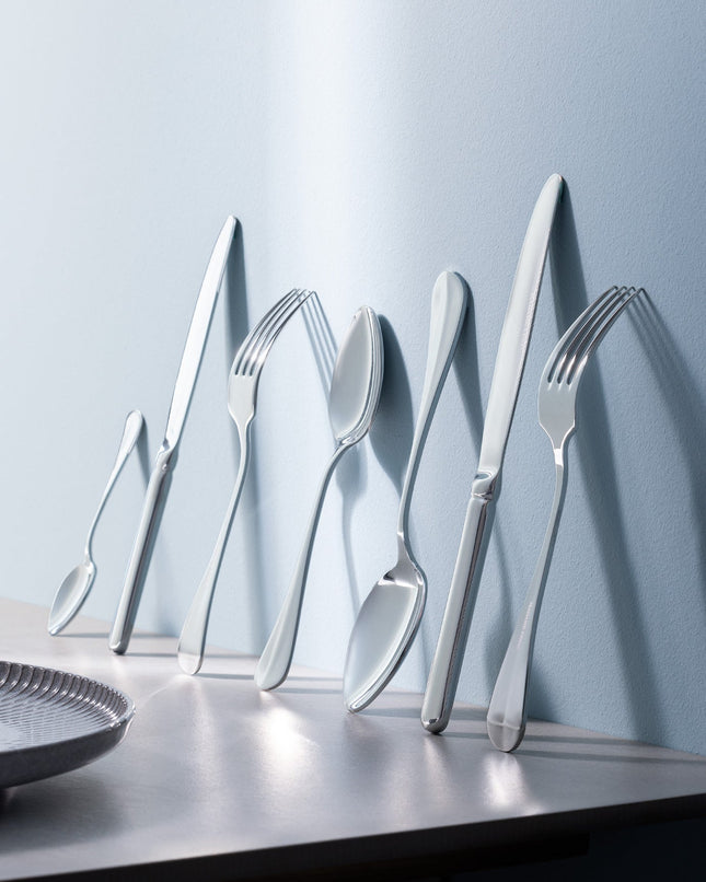 Fleur de Lys 84-Piece Silver Cutlery Set for Dining