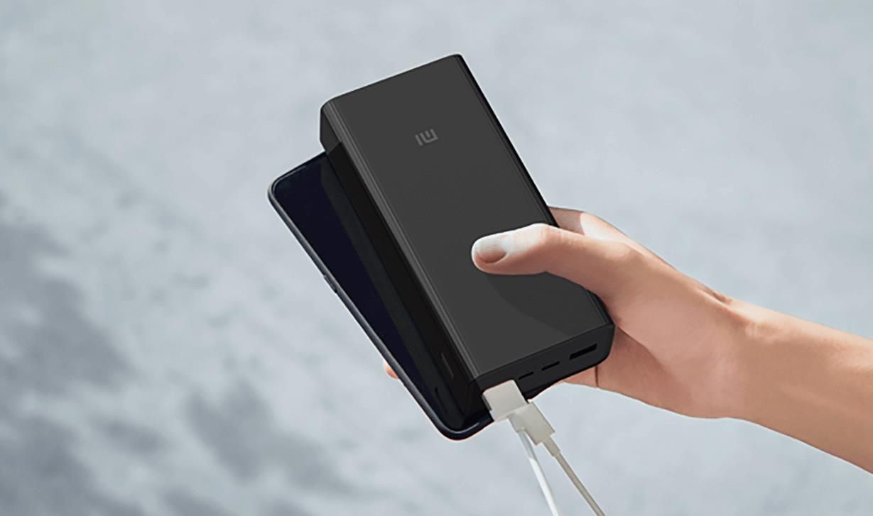 باور بنك Xiaomi بسعة 30000mAh وقدرة 18W — طاقة عالية للاستخدام الطويل باور بنك Xiaomi بسعة 30000mAh وقدرة 18W — طاقة عالية للاستخدام الطويل
