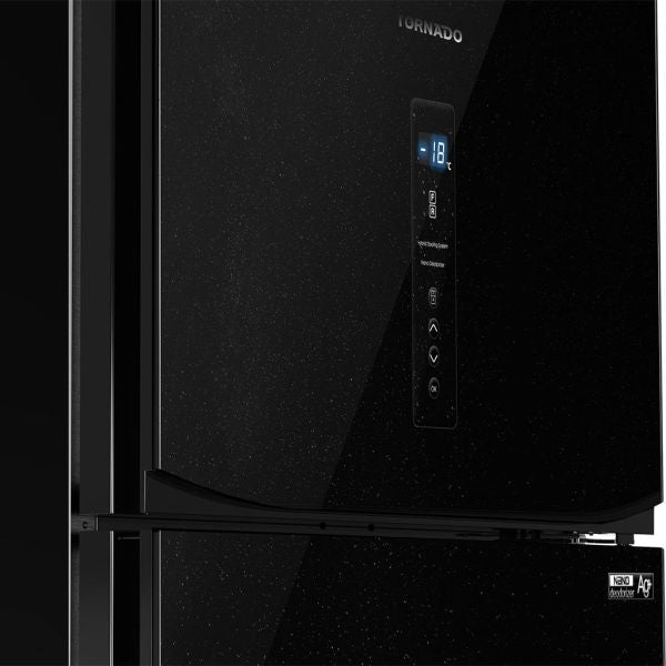 ثلاجة تورنيدو ديجيتال RF-580AT-BK لون اسود ثلاجة تورنيدو ديجيتال RF-580AT-BK لون اسود