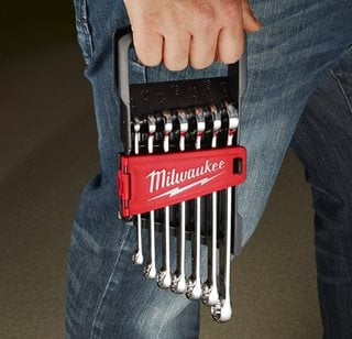 Milwaukee MAX BITE Combination Spanner Sets - Metric Milwaukee MAX BITE Combination Spanner Sets - Metric