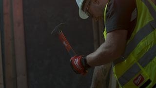 مطرقة مهندسين (Engineer's Hammer) من ميلواكي (Milwaukee) - مقبض ألياف زجاجية مطرقة مهندسين (Engineer's Hammer) من ميلواكي (Milwaukee) - مقبض ألياف زجاجية