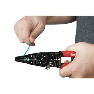 Milwaukee Multi-Purpose Wire Stripper and Crimper Milwaukee Multi-Purpose Wire Stripper and Crimper