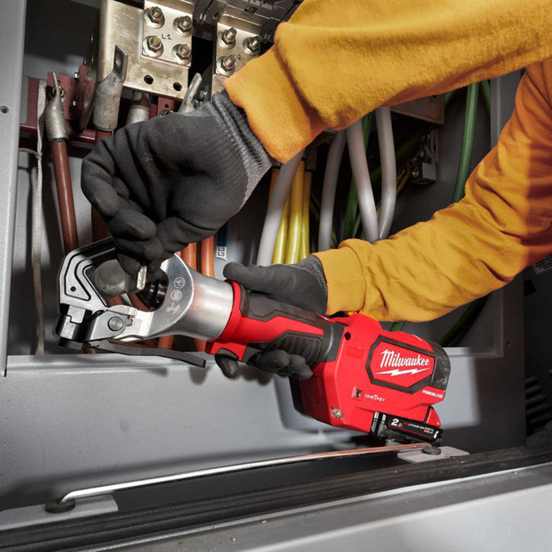 مكبس هيدروليكي بدون قوالب من Milwaukee M18™ FORCE LOGIC™ مكبس هيدروليكي بدون قوالب من Milwaukee M18™ FORCE LOGIC™