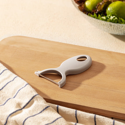 Cardia Slingshot Peeler – Ergonomic Kitchen Tool