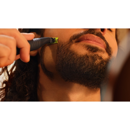 ماكينة حلاقة فيليبس ون بليد للوجه QP1424/10 الكهربائية الهجينة