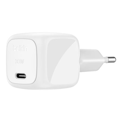 شاحن بيلكن (Belkin) جداري مزدوج بقوة 30 واط ومنفذي USB-C، يدعم الشحن السريع PD للآيفون والآيباد وسامسونج، توزيع ذكي للطاقة (20W+10W) - أبيض