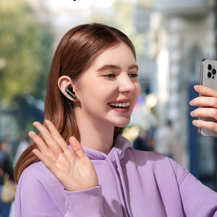 سماعات Soundcore P40i اللاسلكية بالكامل — تحكم ذكي بالضوضاء وشحن محمول