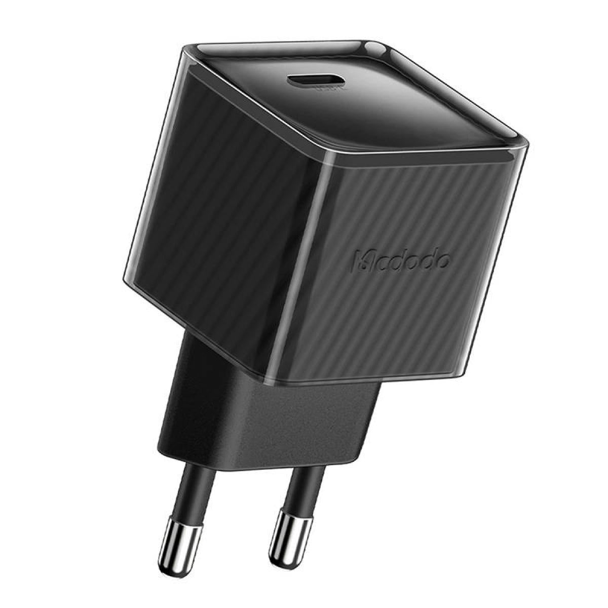 شاحن Mcdodo 20W GaN PD السريع CH-3771 - أسود شاحن Mcdodo 20W GaN PD السريع CH-3771 - أسود