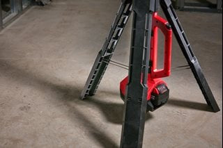 Milwaukee M18 SAL M18 LED Stand Light - 2000 Lumens