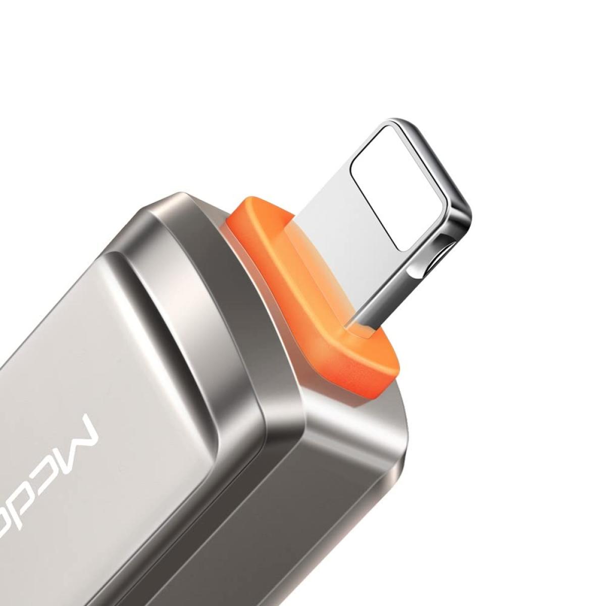 محول OTG من Mcdodo USB 3.0 إلى Lightning - أبيض OT-8600 محول OTG من Mcdodo USB 3.0 إلى Lightning - أبيض OT-8600
