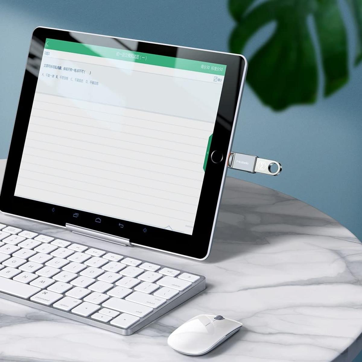 محول OTG من Mcdodo USB 3.0 إلى Lightning - أبيض OT-8600 محول OTG من Mcdodo USB 3.0 إلى Lightning - أبيض OT-8600