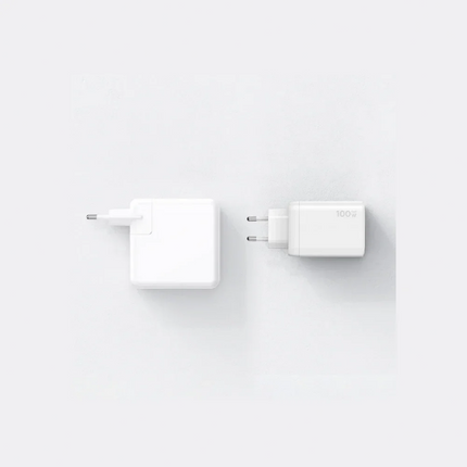 شاحن جداري ميني سريع بقدرة 100 واط تقنية GaN بـ 3 منافذ (USB-C x2 + USB-A) بفيش أوروبي مك دودو (Mcdodo CH-0120) - أبيض