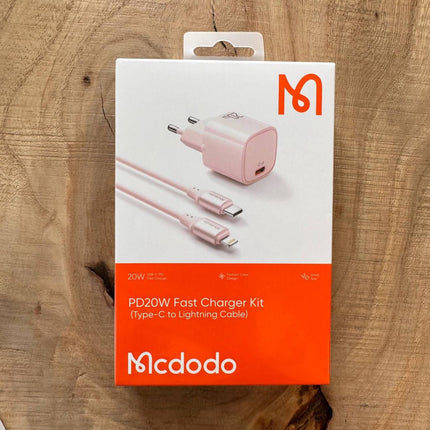 شاحن ماكدودو نانو PD بقوة 20 واط مع كابل USB-C إلى Lightning - وردي CH-4043