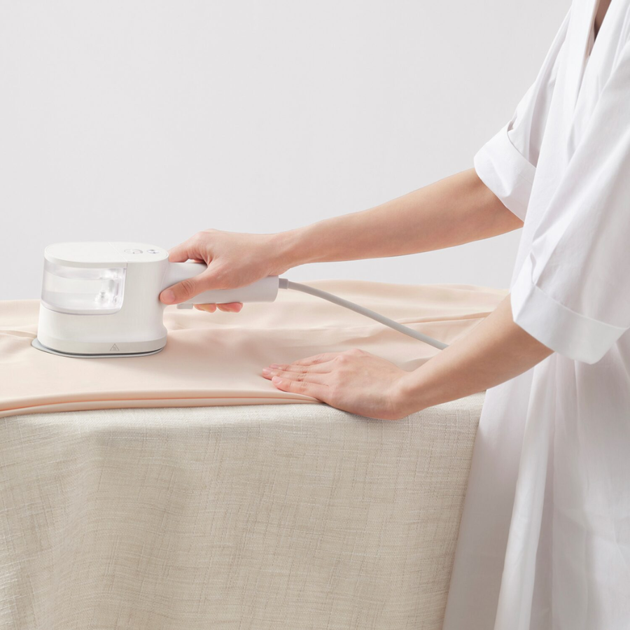 Xiaomi Handheld Steam Iron - 1300W High-Power Vertical Steamer with Constant Steam & Rapid Heating Xiaomi Handheld Steam Iron - 1300W High-Power Vertical Steamer with Constant Steam & Rapid Heating