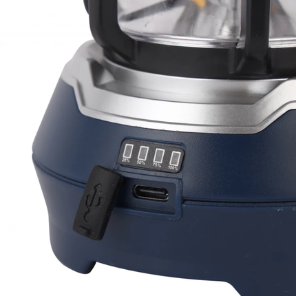 فانوس طوارئ LED أولسن مارك (Olsenmark) قابل للشحن مع لوح شمسي موديل OME2824 - إضاءة فائقة السطوع، تشغيل حتى 7 ساعات وتصميم محمول