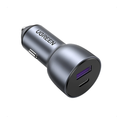 شاحن سيارة يوجرين (Ugreen) سريع بقوة 52.5 واط - منفذين USB-C و USB-A، دعم تقنيات PD و QC، وهيكل متين من الألمنيوم