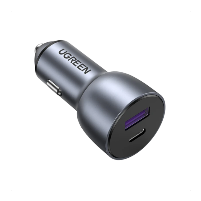 شاحن سيارة يوجرين (Ugreen) سريع بقوة 52.5 واط - منفذين USB-C و USB-A، دعم تقنيات PD و QC، وهيكل متين من الألمنيوم