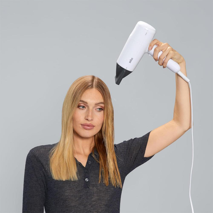 Braun Satin Hair PowerPerfection Ionic Hair Dryer - Premium 2000W Lightweight Blow Dryer with Ionic Technology & Concentrator Nozzle - White