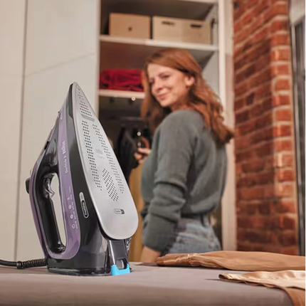 Braun Premium Steam Iron 3100W with EloxalPlus and iCare Technology