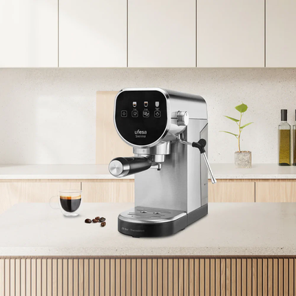 Ufesa Sienna Espresso Machine - 20 Bar Pressure Pump, Thermoblock Heating System, Milk Steam Wand & Digital Touch Control