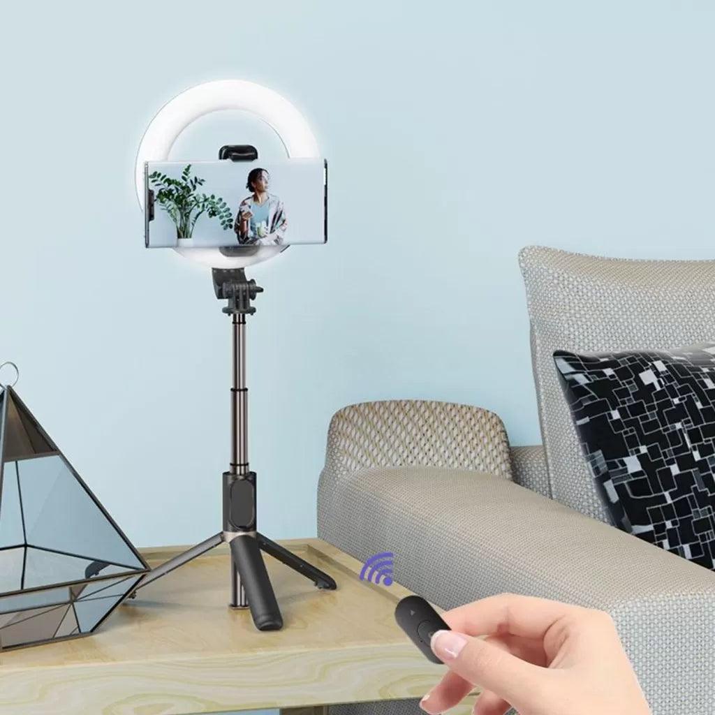عصا سيلفي لاسلكية مزودة بRing Light SF12 من Yesido عصا سيلفي لاسلكية مزودة بRing Light SF12 من Yesido