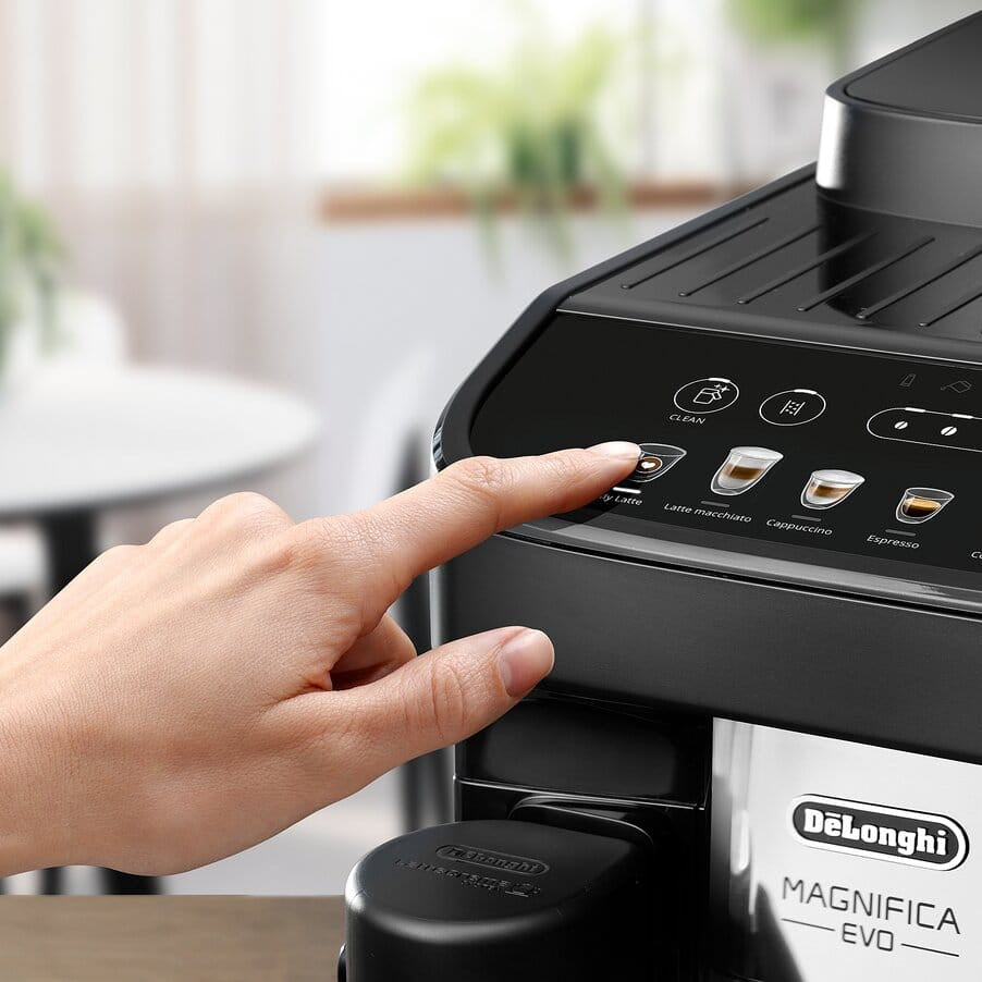 آلة إسبريسو أوتوماتيكية Magnifica Evo آلة إسبريسو أوتوماتيكية Magnifica Evo