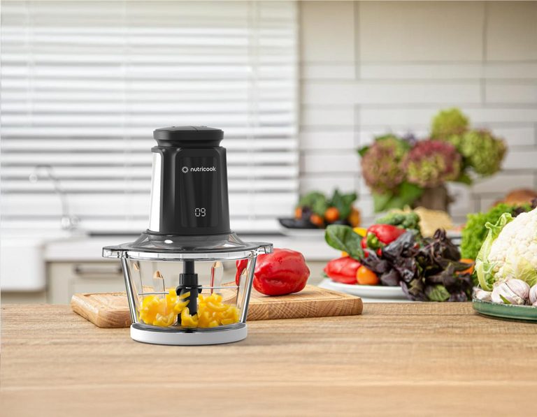 NUTRICOOK Mini Chopper | 1.2L Glass Bowl | 500W Motor - Black NUTRICOOK Mini Chopper | 1.2L Glass Bowl | 500W Motor - Black