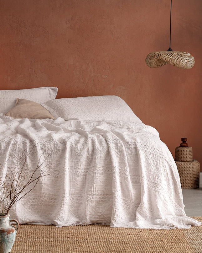 Ethnique Double Bedspread White - Modern Comfort