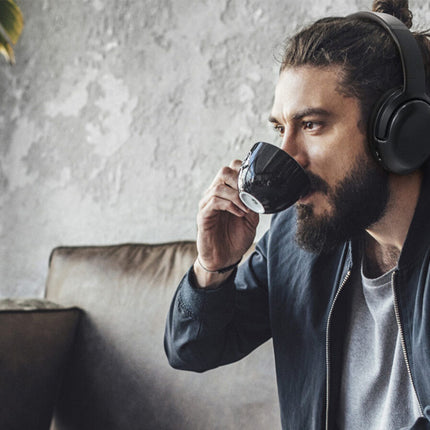 سماعة JBL Tour One M2 — سماعة رأس لاسلكية مع عزل ضوضاء متكيف