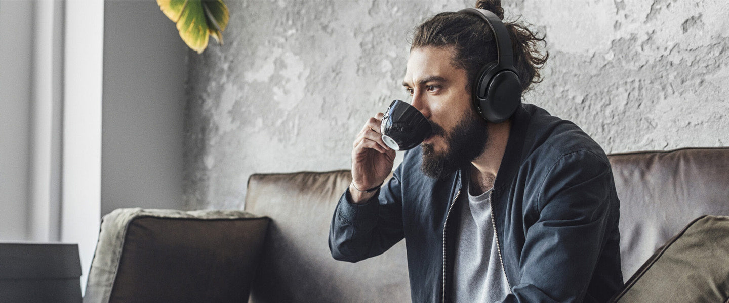 سماعة JBL Tour One M2 — سماعة رأس لاسلكية مع عزل ضوضاء متكيف سماعة JBL Tour One M2 — سماعة رأس لاسلكية مع عزل ضوضاء متكيف