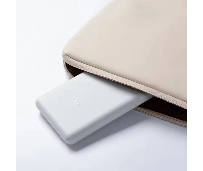 باور بنك Xiaomi بسعة 10000mAh وقدرة 22W — شحن سريع وتصميم خفيف باور بنك Xiaomi بسعة 10000mAh وقدرة 22W — شحن سريع وتصميم خفيف