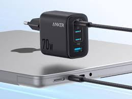 شاحن Anker Zolo 70W بأربع منافذ — USB-C وUSB-A (أسود وأبيض)